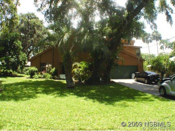 126 Highland Ave., Edgewater, FL 32132