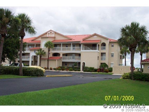 442 Bouchelle Dr. #205, New Smyrna Beach, FL 32169