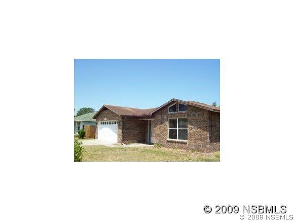 3035 Unity Tree Dr., Edgewater, FL 32141