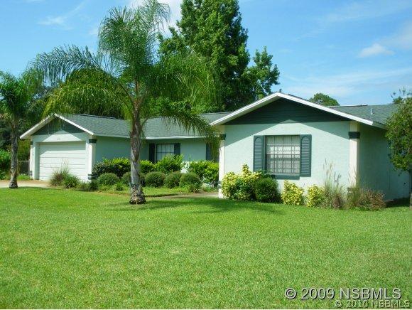 2130 Royal Palm Dr., Edgewater, FL 32141