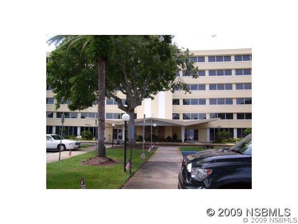 1224 S Peninsula Dr. #202, Daytona Beach, FL 32118
