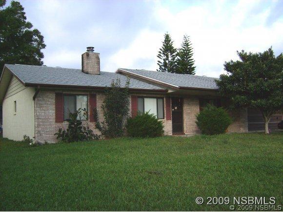 2524 Woodland Dr., Edgewater, FL 32141