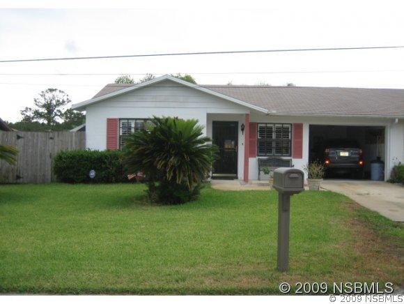 10 Blue Heron Dr., Edgewater, FL 32141