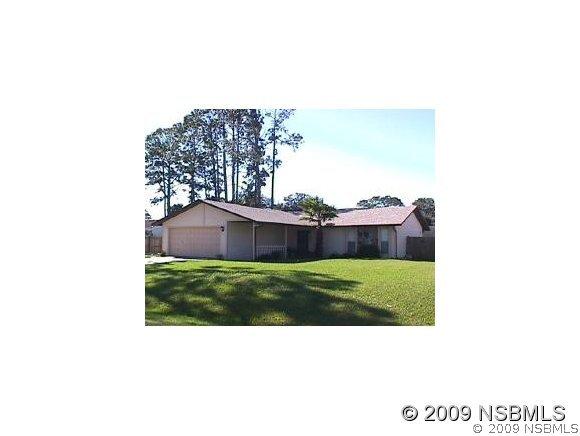 2320 Yule Tree Dr., Edgewater, FL 32132