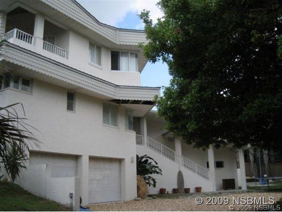 2116 Ocean Dr., New Smyrna Beach, FL 32169