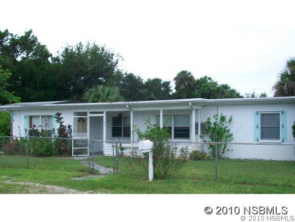 310 Hart Ave., Edgewater, FL 32132