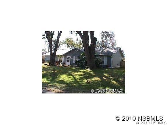 2928 Travelers Palm Dr., Edgewater, FL 32132