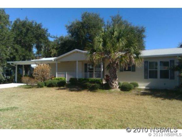 403 Sioux Blvd., Oak Hill, FL 32759