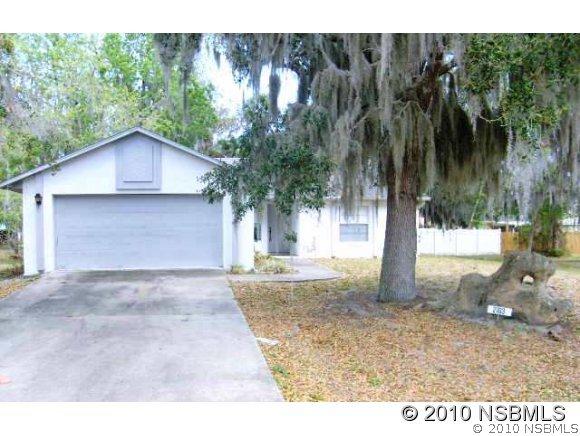 2103 Pine Tree Dr., Edgewater, FL 32141