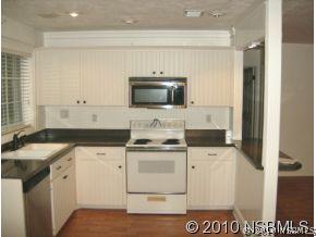 2120 Queen Palm Dr., Edgewater, FL 32141