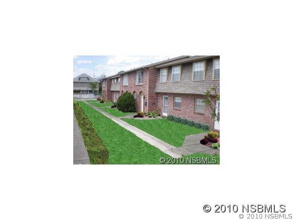 407 Lytle Ave., New Smyrna Beach, FL 32168