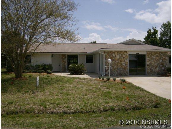 306 Wildwood Dr., Edgewater, FL 32132