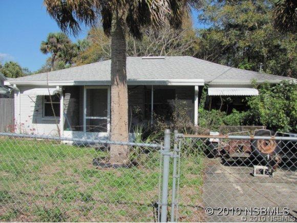 841 Dougherty St., New Smyrna Beach, FL 32168
