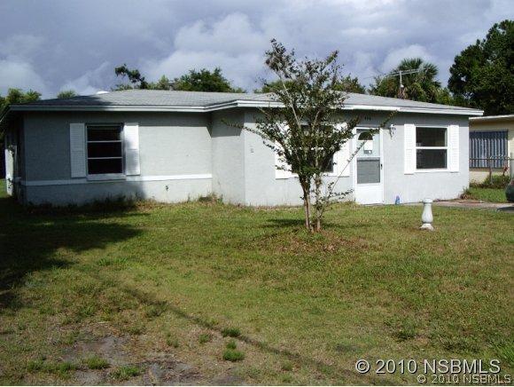 406 Hart Ave., Edgewater, FL 32132