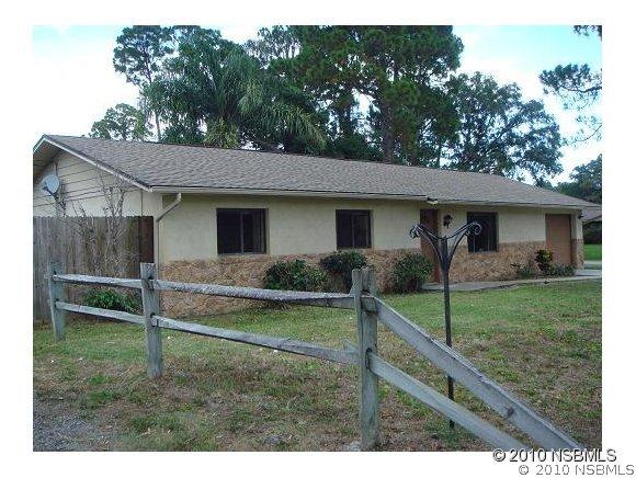 2832 Pine Tree Dr., Edgewater, FL 32132