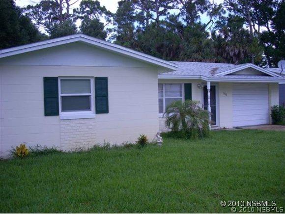 544 Aurora St., South Daytona, FL 32119