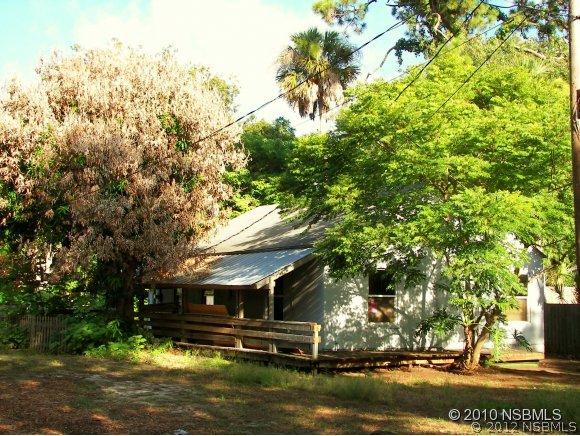 218 Hubbell St., Edgewater, FL 32132