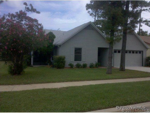 785 Pine Shores Cir., New Smyrna Beach, FL 32168