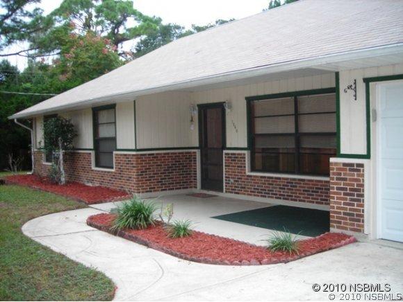 1040 Ruth Dr., Edgewater, FL 32132