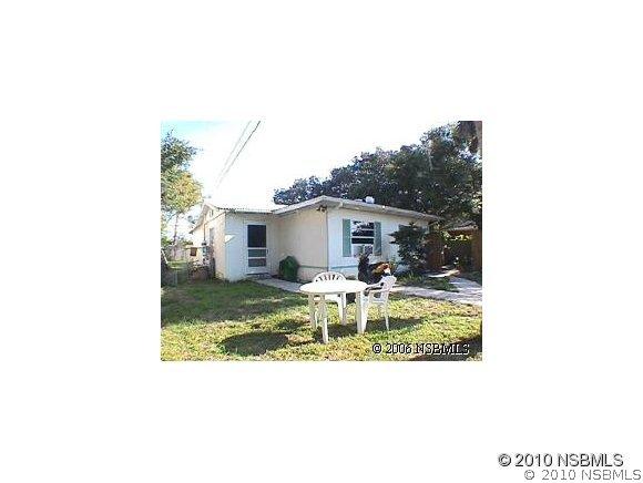 206 Lincoln Ave., New Smyrna Beach, FL 32169