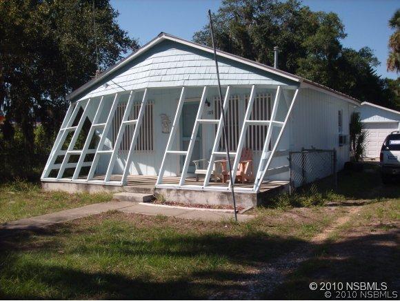 109 E Knapp Ave., Edgewater, FL 32132