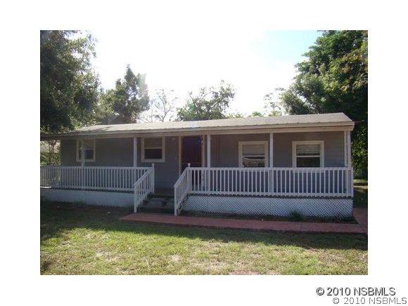 223 Adams St., Oak Hill, FL 32759
