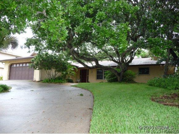 1307 N Peninsula Ave., New Smyrna Beach, FL 32169