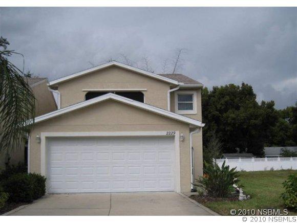 2229 Hawks Cove Cir., New Smyrna Beach, FL 32168