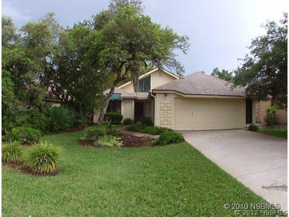 615 Saint Andrews Cir., New Smyrna Beach, FL 32168