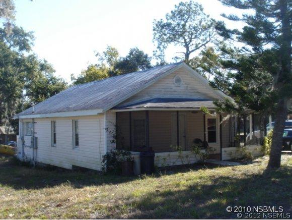 131 Ridge Rd., Oak Hill, FL 32759