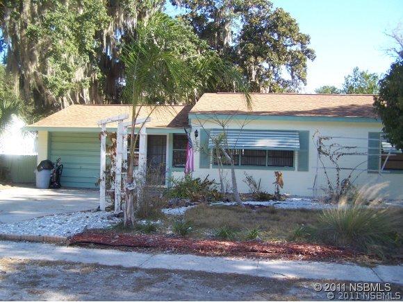 1309 Palmetto St., New Smyrna Beach, FL 32168