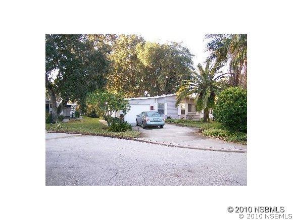 600 Topside Cir., Edgewater, FL 32141