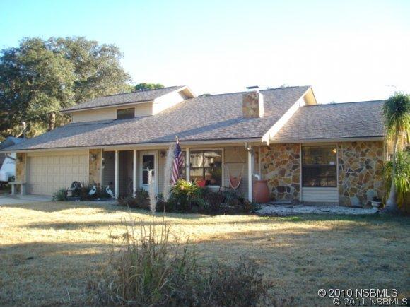 281 Galbraith Ave., Oak Hill, FL 32759