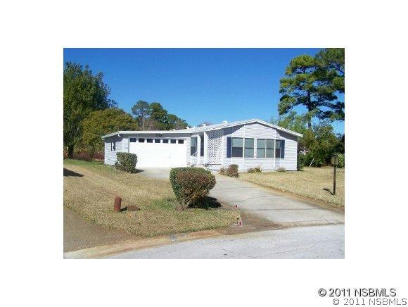 717 Helmsman Ln., Edgewater, FL 32141