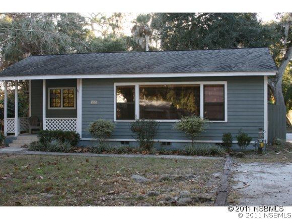 722 Neal St., New Smyrna Beach, FL 32168