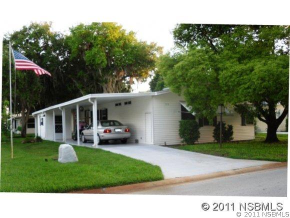 528 Starboard Ave., Edgewater, FL 32141