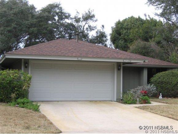 322 Gleneagles Dr., New Smyrna Beach, FL 32168