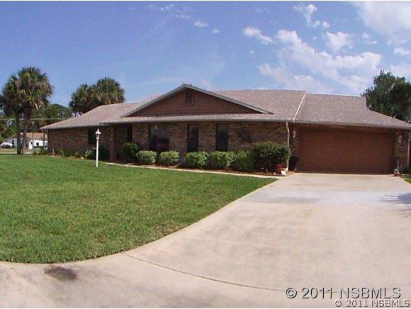 126 Sea St., New Smyrna Beach, FL 32168