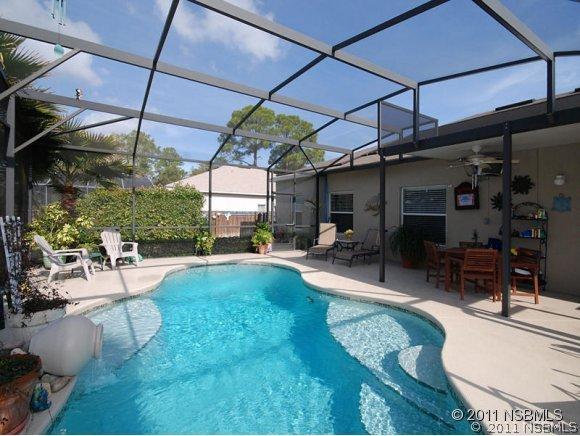2314 Pine Tree Dr., Edgewater, FL 32141