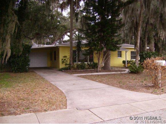 1411 Live Oak St., New Smyrna Beach, FL 32168