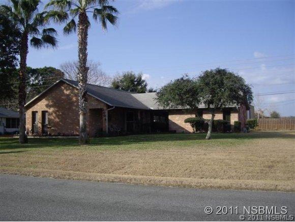 2002 Willow Oak Dr., Edgewater, FL 32141