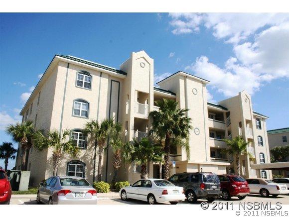 430 Bouchelle Dr. #303, New Smyrna Beach, FL 32169