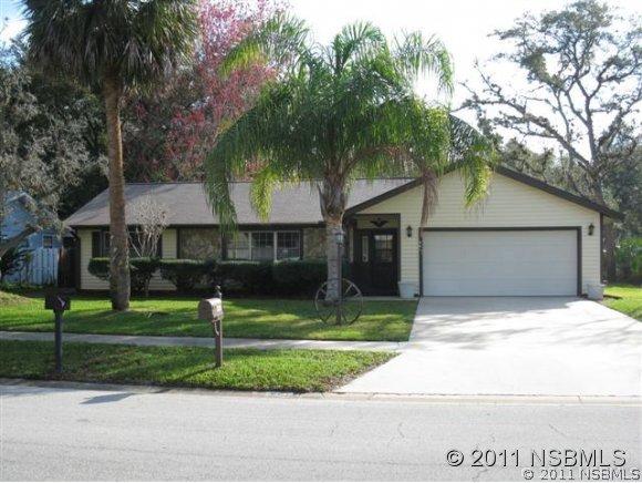 961 Sandcrest Dr., Port Orange, FL 32127