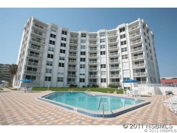 705 N Atlantic Ave. #302, New Smyrna Beach, FL 32169