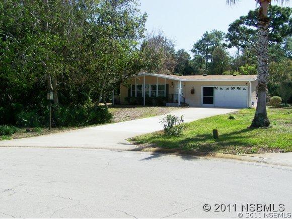 415 Schooner Ave., Edgewater, FL 32141