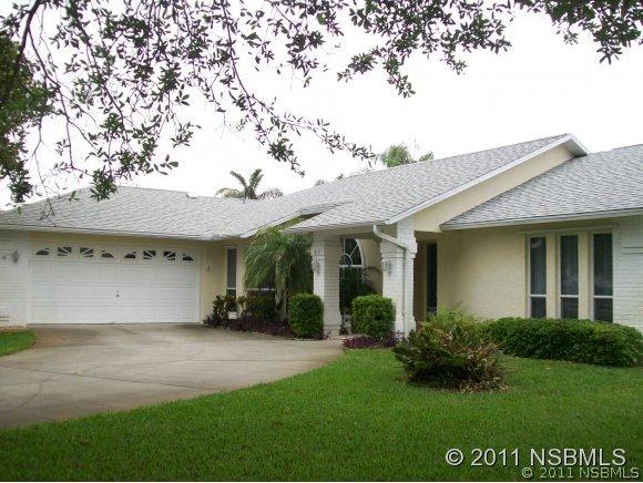 517 Sparrow Dr., Edgewater, FL 32141