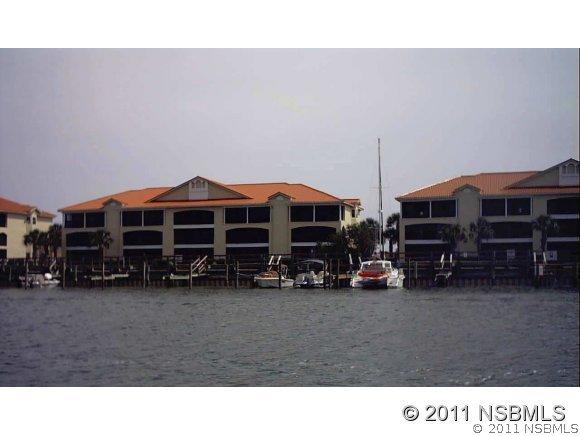 452 Bouchelle Dr. #204, New Smyrna Beach, FL 32169