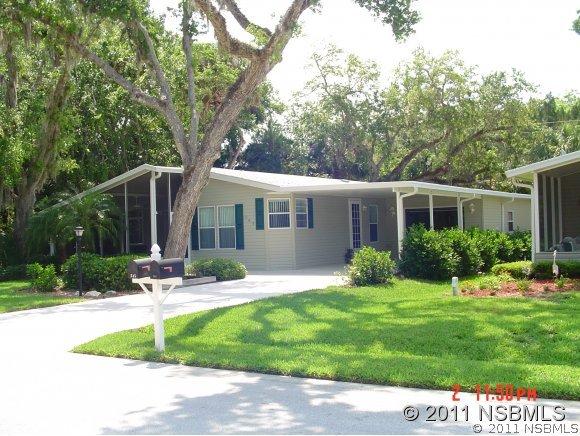 345 Water Landing Dr., Oak Hill, FL 32759