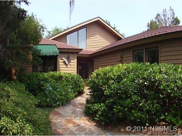 666 Inverness Ct., New Smyrna Beach, FL 32168