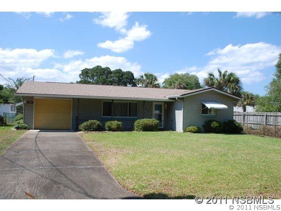 605 Richard St., New Smyrna Beach, FL 32168